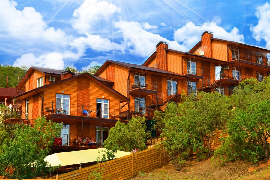 Волна поднебесная канака. Афалина крым приветное. Эко вилладж крым. Катран приветное крым 2024. Гестхаус каскад крым.